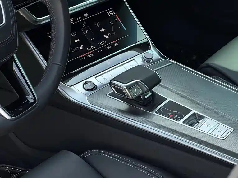 AUDI A6L 2023