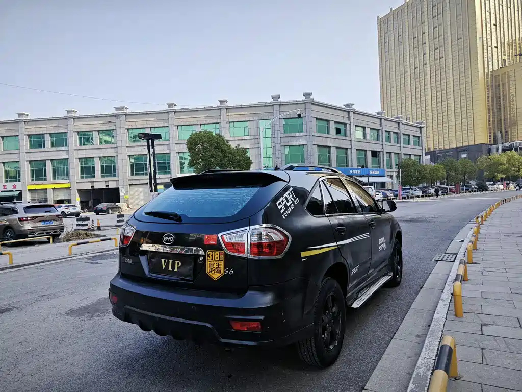 BYD S6 2013