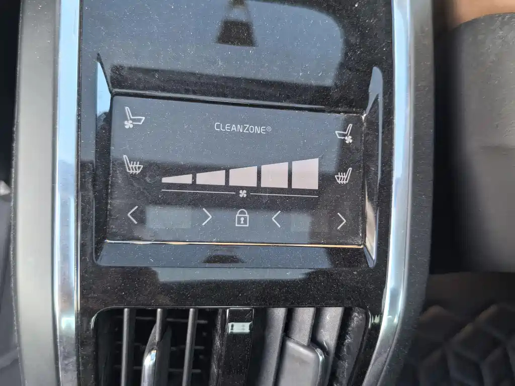 VOLVO S90 2024
