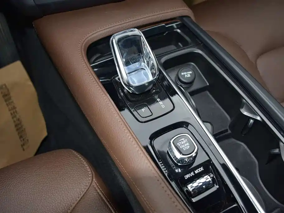 VOLVO S90 2021