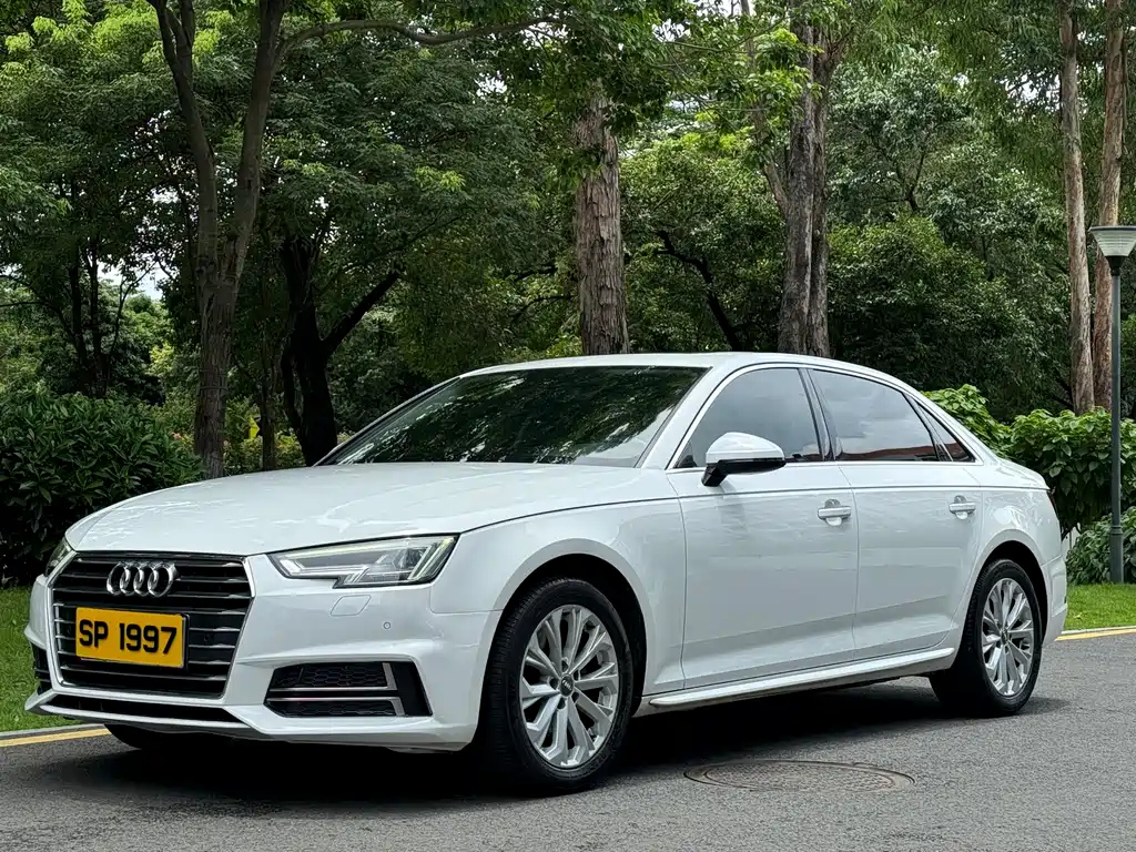 AUDI A4L 2019
