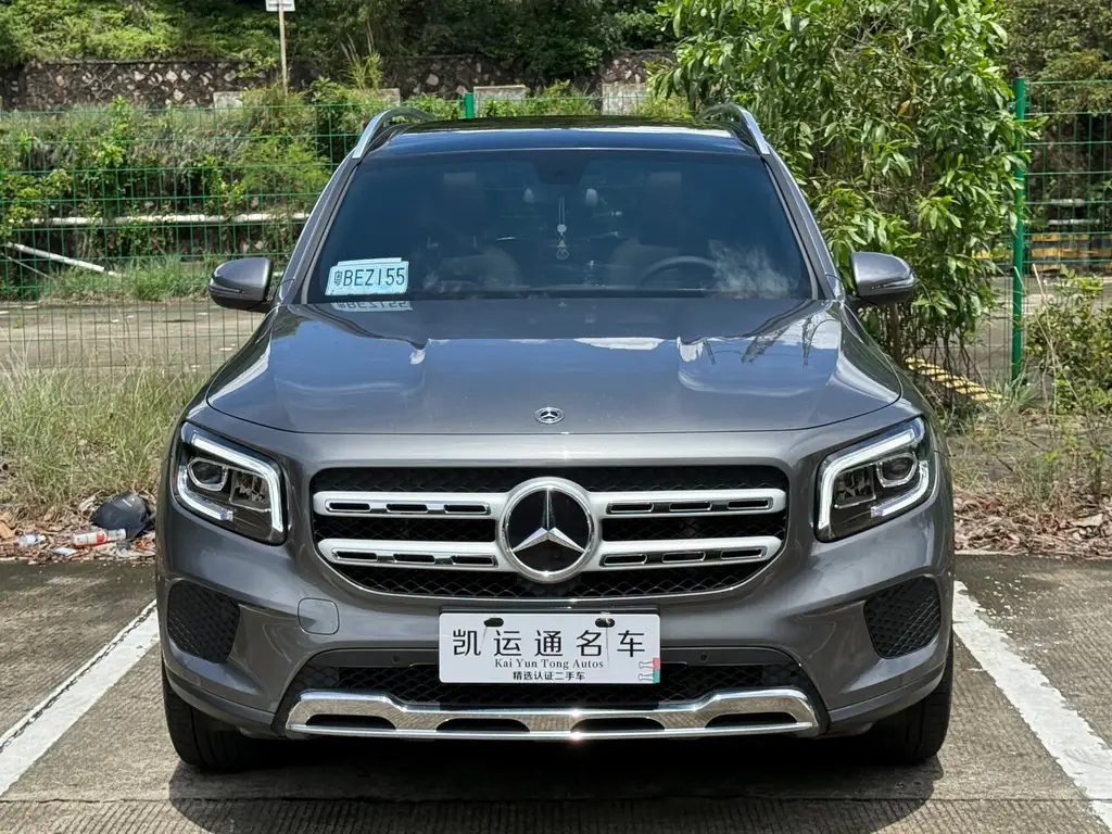 MERCEDES BENZ GLB 2023