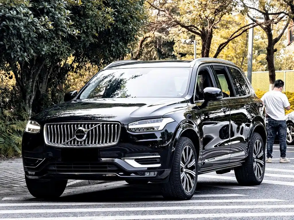 VOLVO XC90 2020