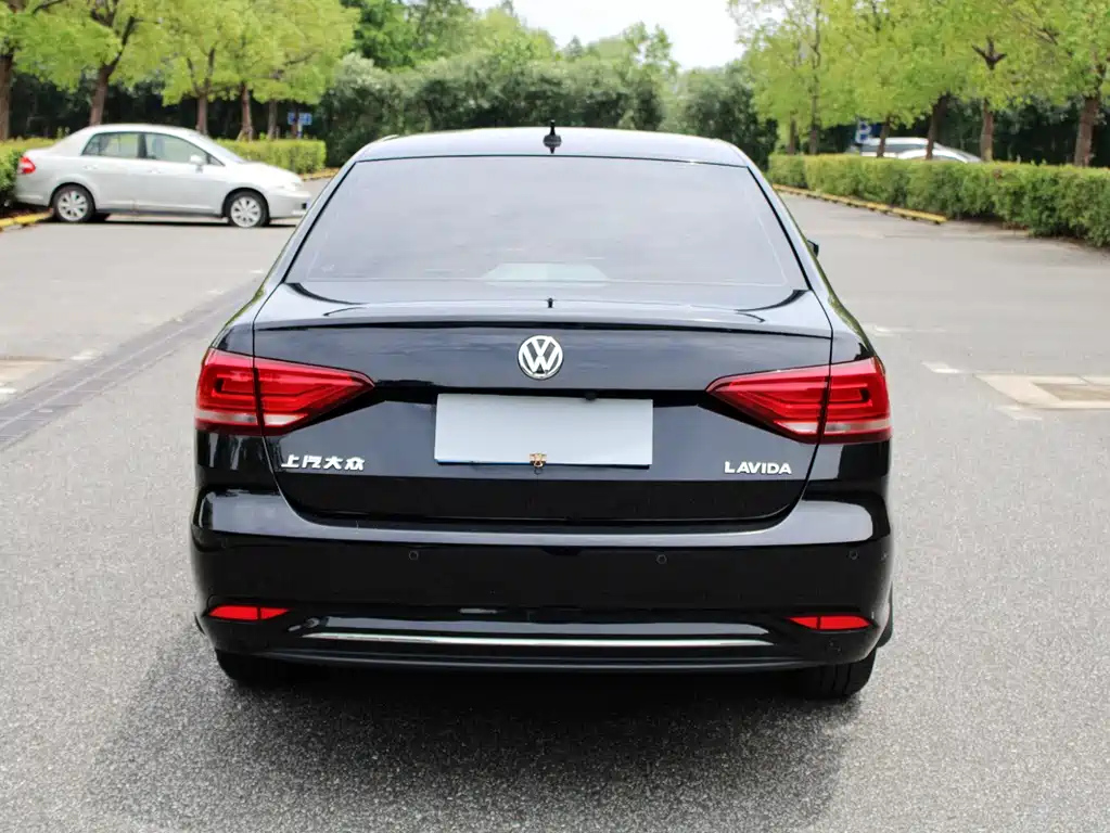 VOLKSWAGEN LAVIDA 2019