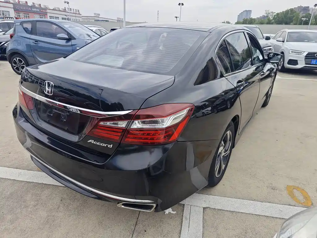 HONDA ACCORD 2017