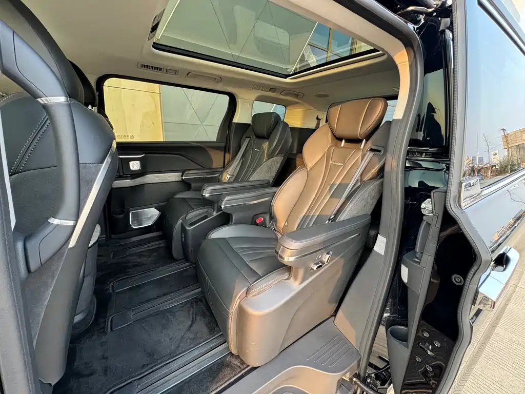 HONGQI HQ9 2023