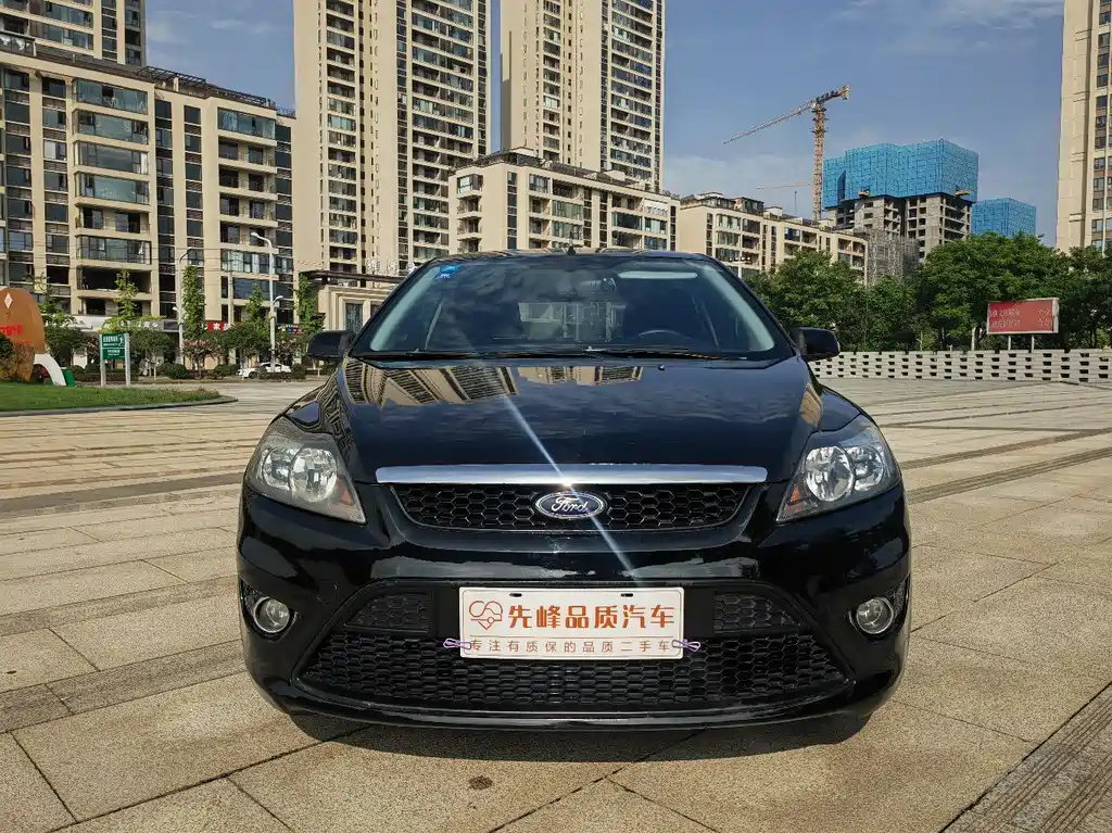 FORD FOCUS 2012
