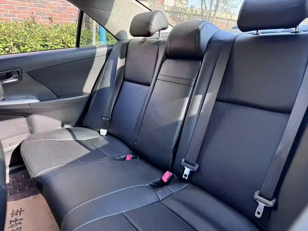 TOYOTA CAMRY 2012