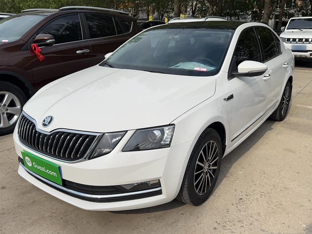 SKODA OCTAVIA 2018