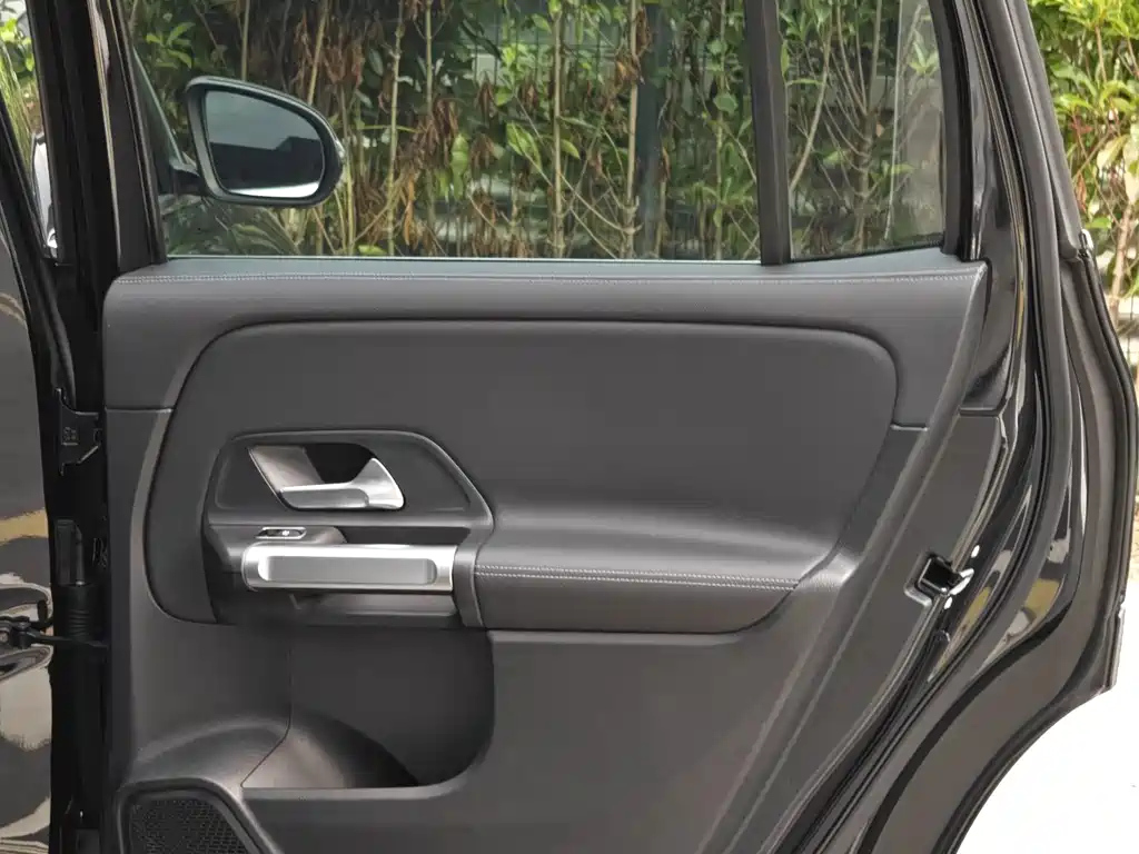 MERCEDES BENZ GLB 2021