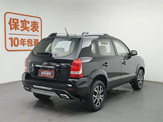 HYUNDAI TUCSON 2013