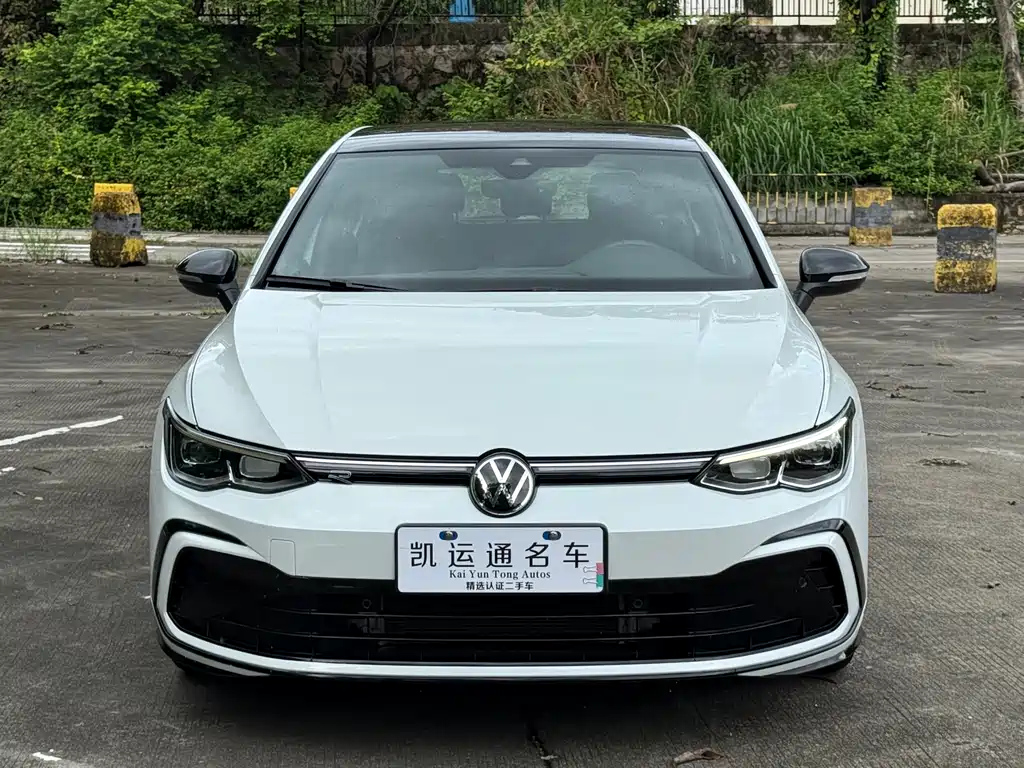 VOLKSWAGEN GOLF 2021