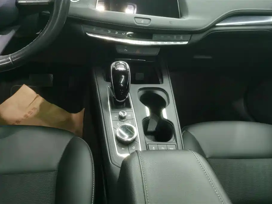 CADILLAC XT4 2020