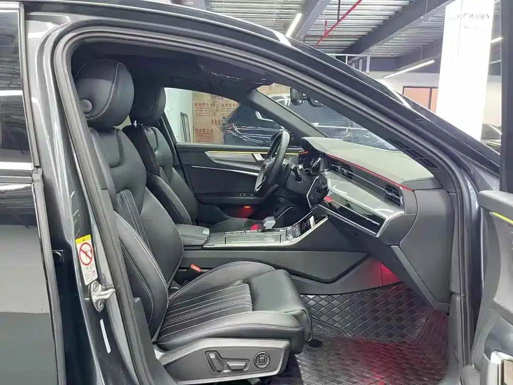 AUDI A6L 2019