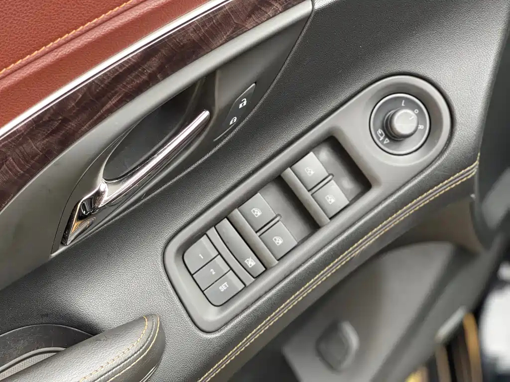 BUICK LACROSSE 2013
