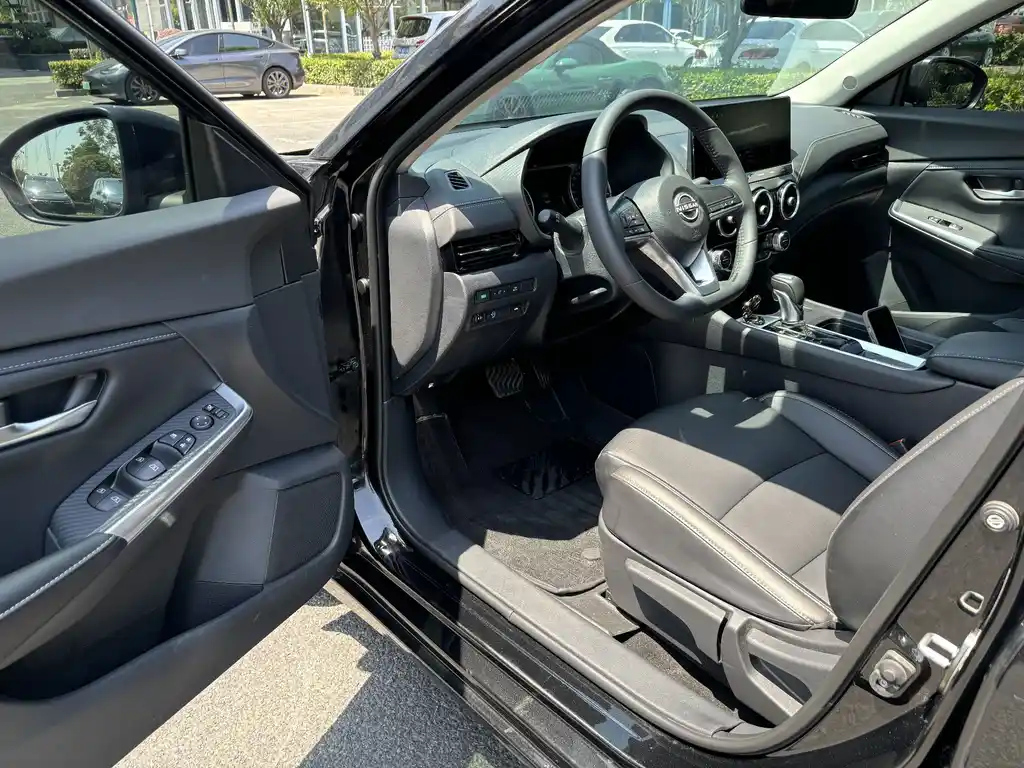 NISSAN SYLPHY 2023