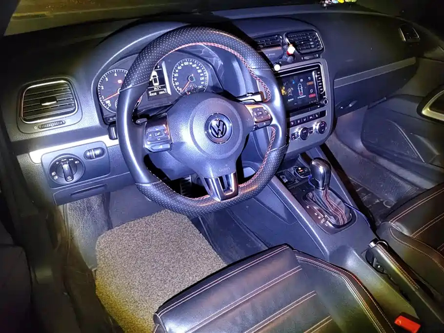 VOLKSWAGEN SCIROCCO 2013