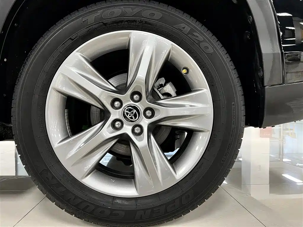 TOYOTA HIGHLANDER 2019