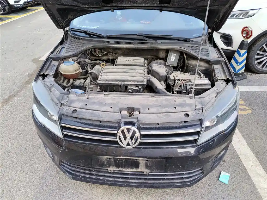 VOLKSWAGEN JETTA 2015