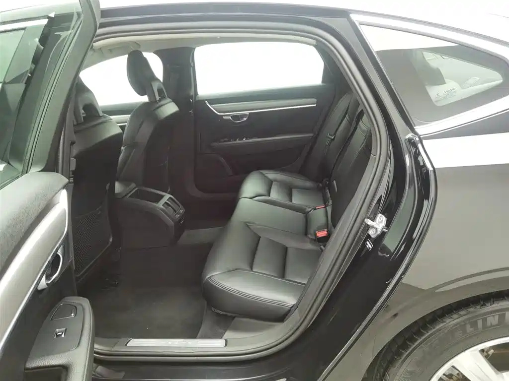 VOLVO S90 2018
