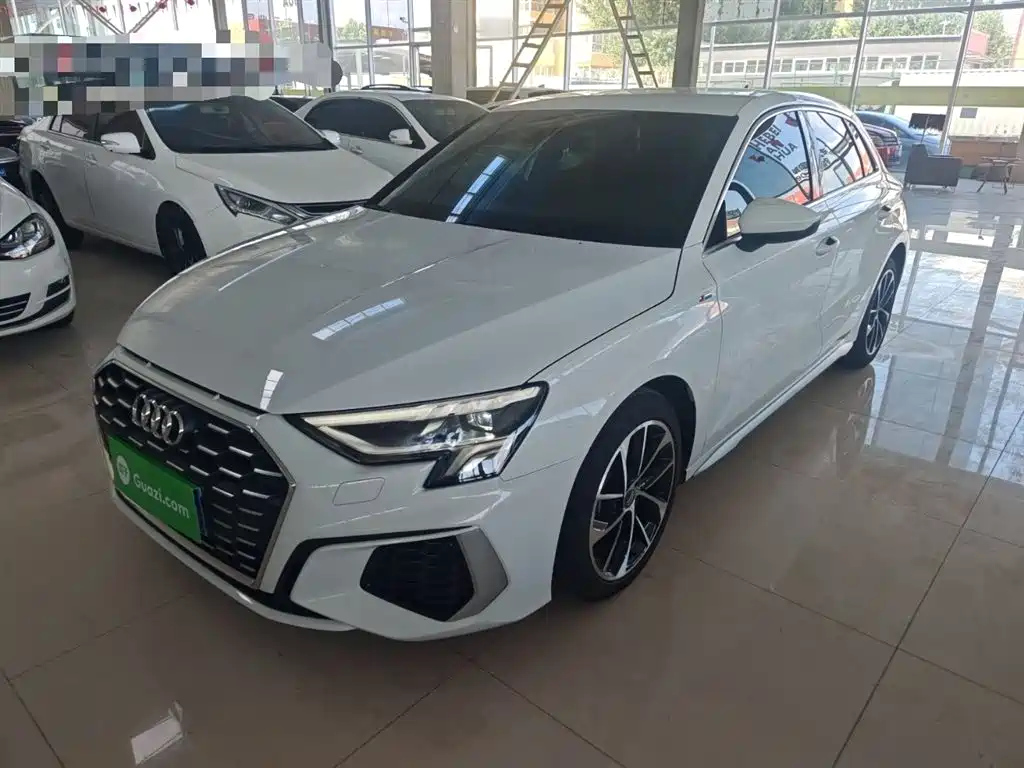 AUDI A3 2021