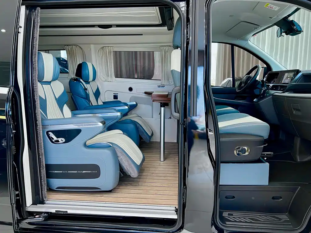 FORD TRANSIT 2024