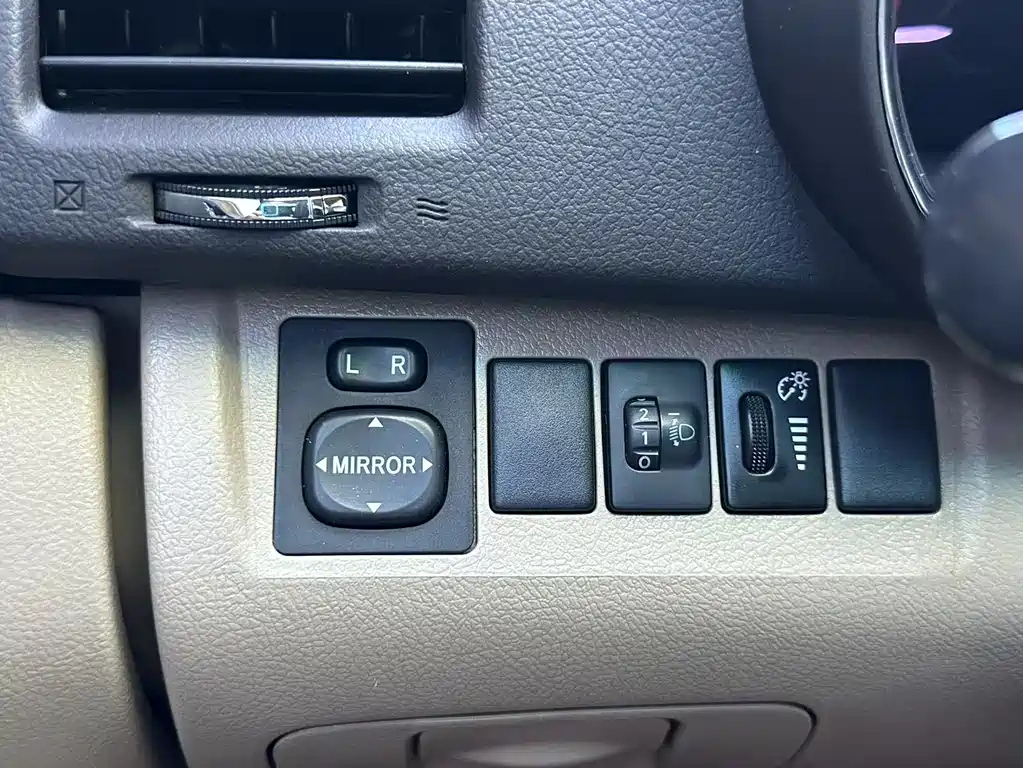 TOYOTA HIGHLANDER 2013