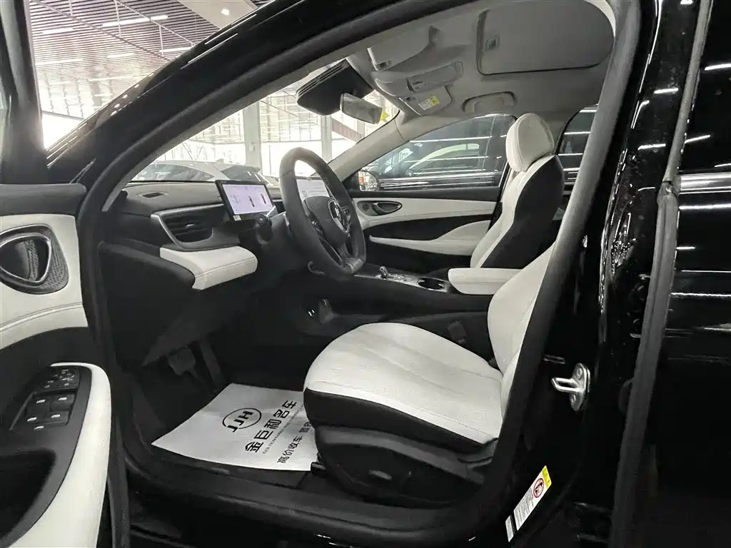 BYD SEAL 05 DM-I 2025