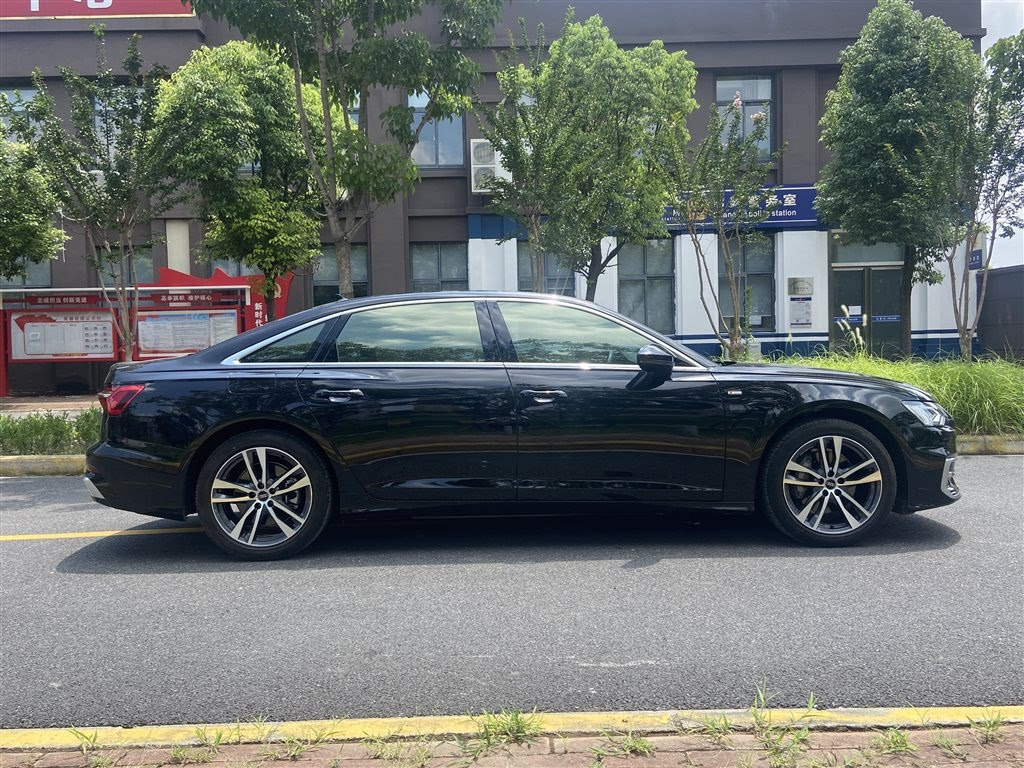 AUDI A6L 2023
