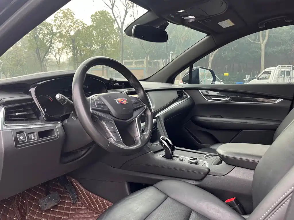 CADILLAC XT5 2020