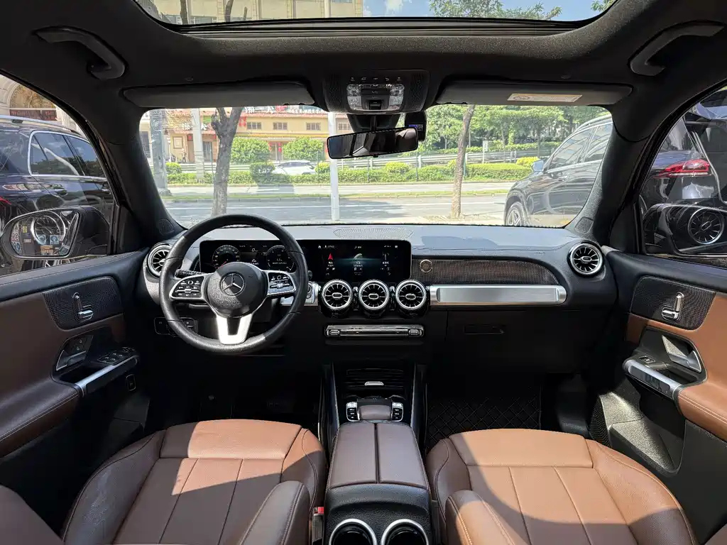 MERCEDES BENZ GLB 2021