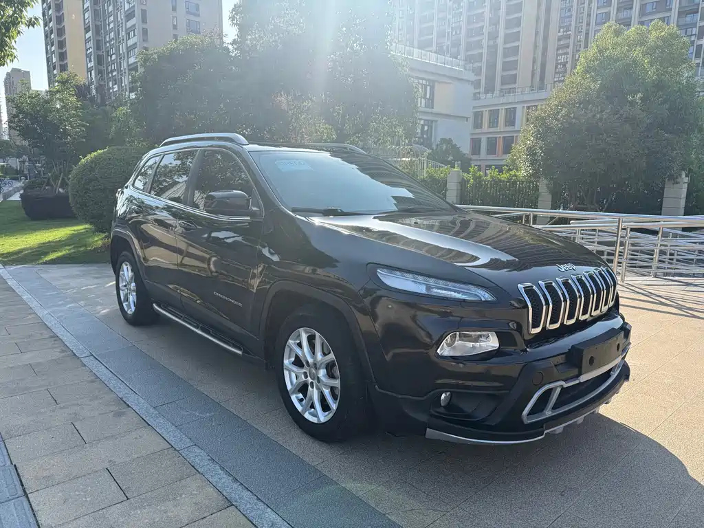 JEEP CHEROKEE 2016