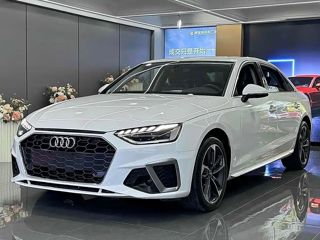 AUDI A4L 2022