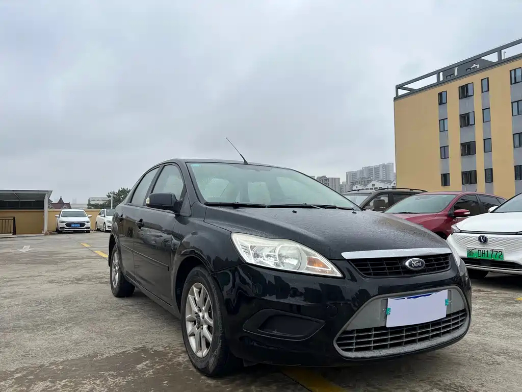 FORD FOCUS 2012