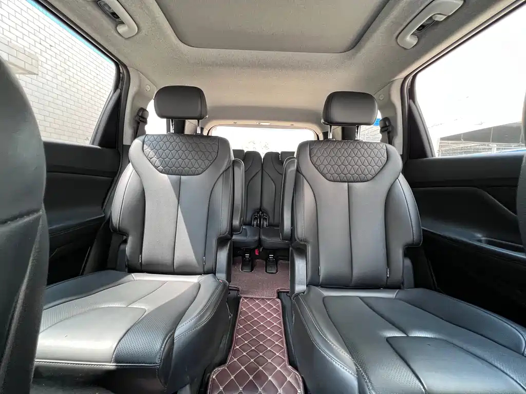 HYUNDAI SANTAFE 2020