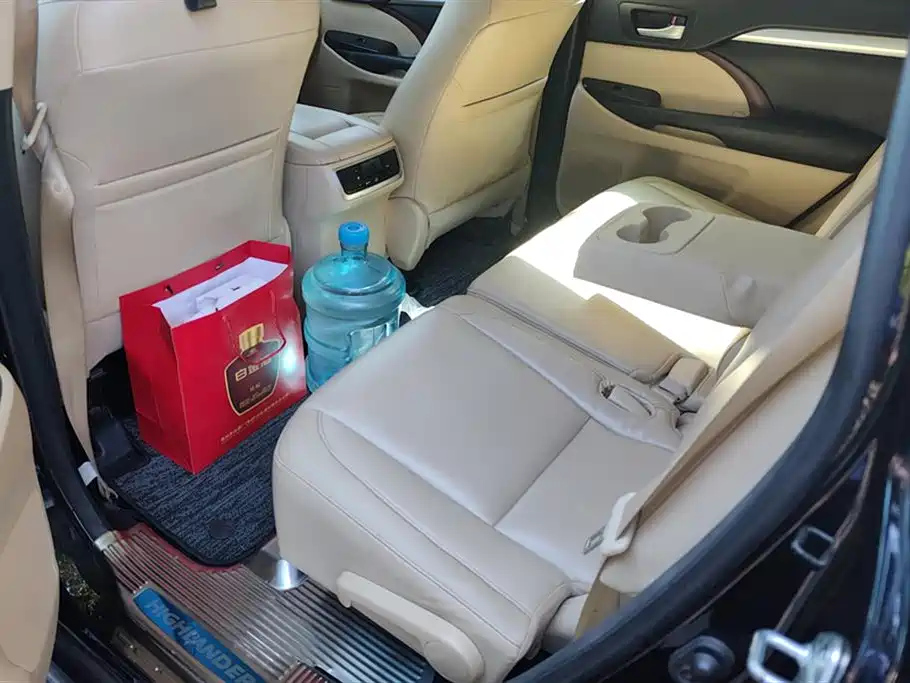 TOYOTA HIGHLANDER 2017