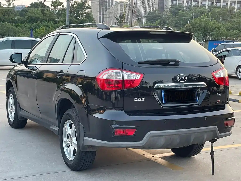 BYD S6 2014