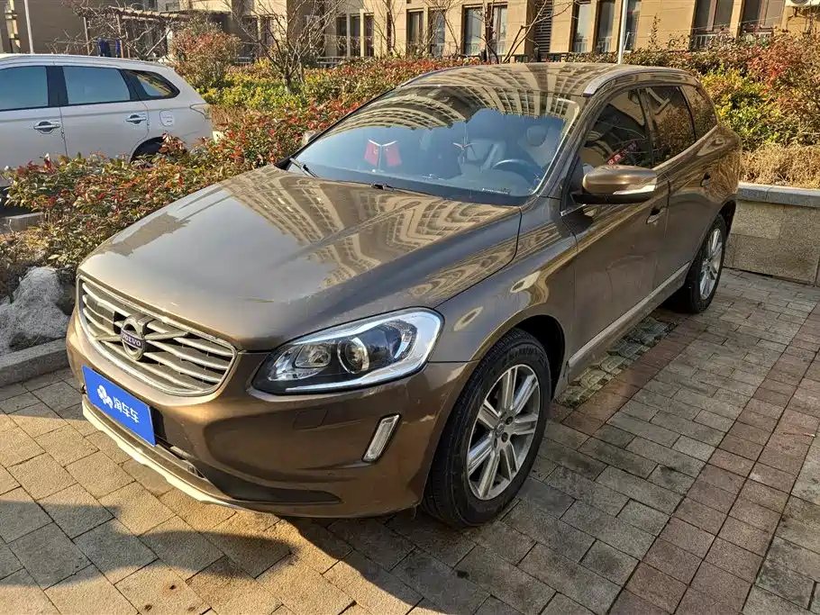 VOLVO XC60 2016