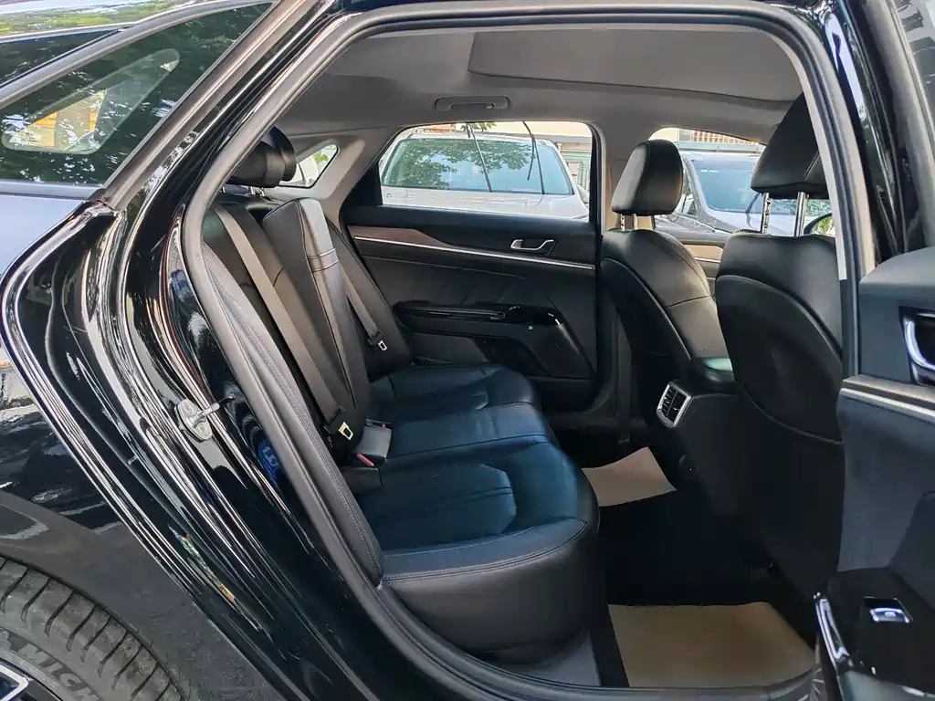 KIA K5 2021