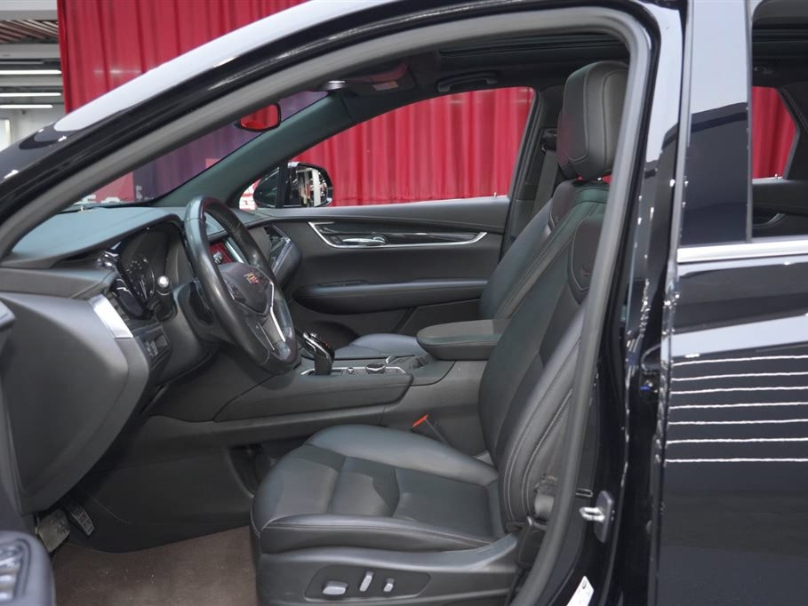 CADILLAC XT5 2021