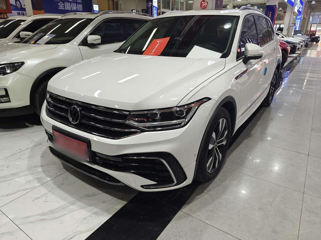 VOLKSWAGEN TIGUAN L 2022