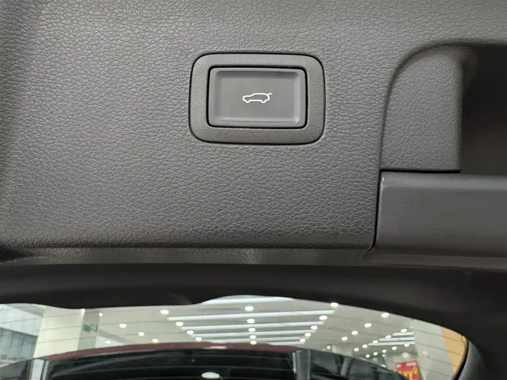 HONGQI HS3 PHEV 2024