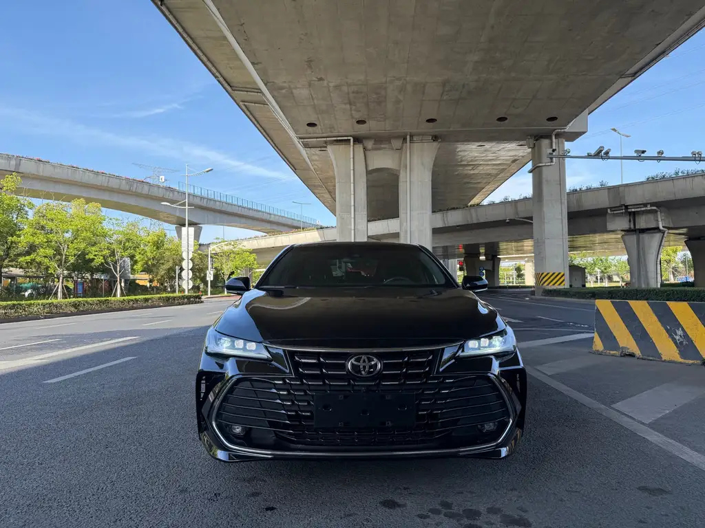 TOYOTA AVALON 2023