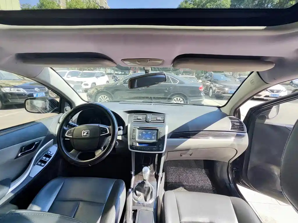 ZOTYE Z300 2013