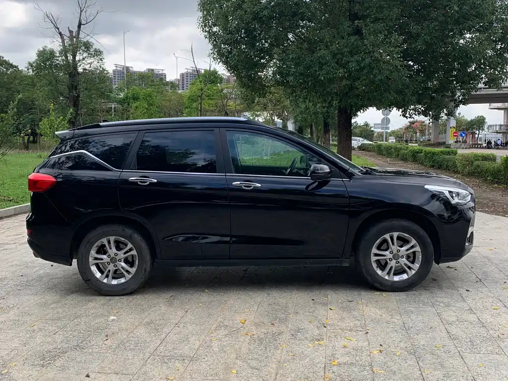 HAVAL M6 2018