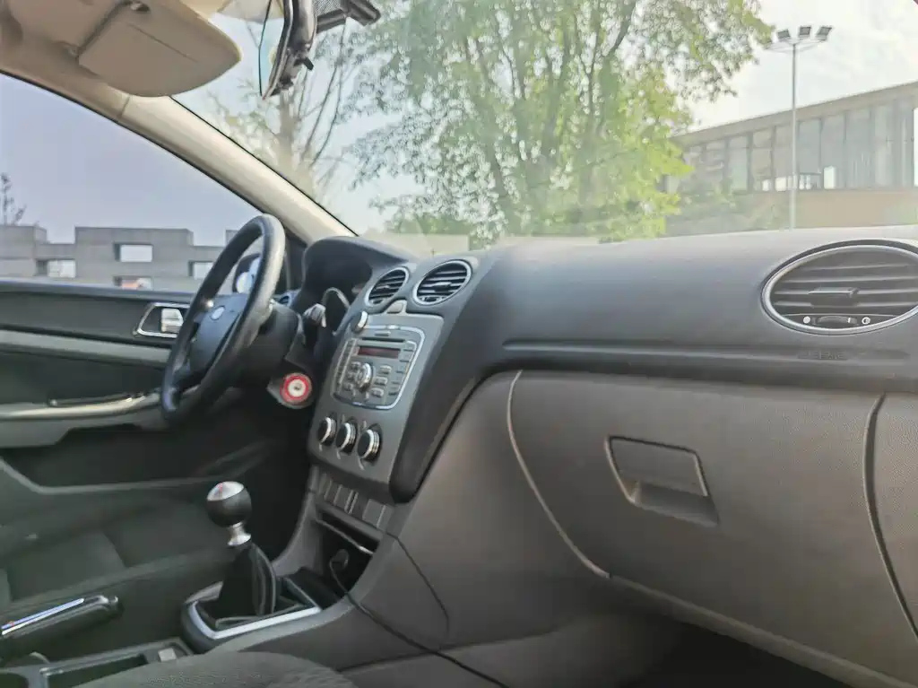 FORD FOCUS 2012