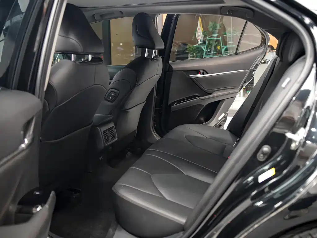 TOYOTA CAMRY 2018
