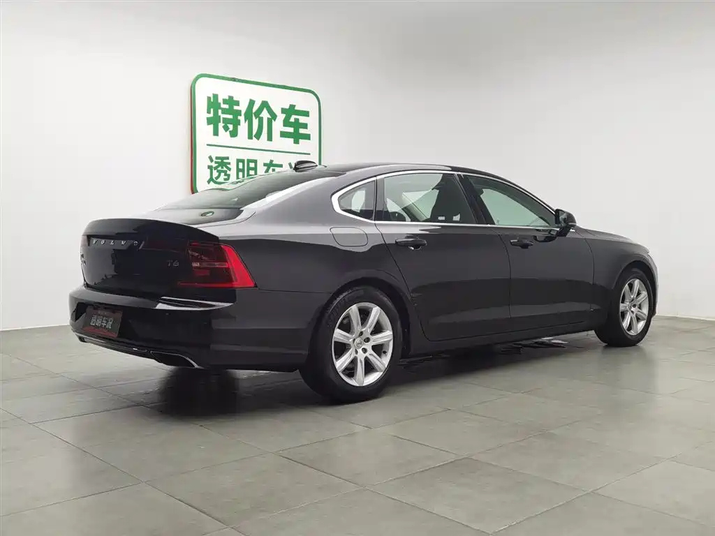 VOLVO S90 2018