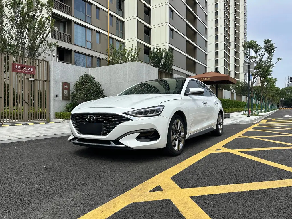 HYUNDAI LAFESTA 2019