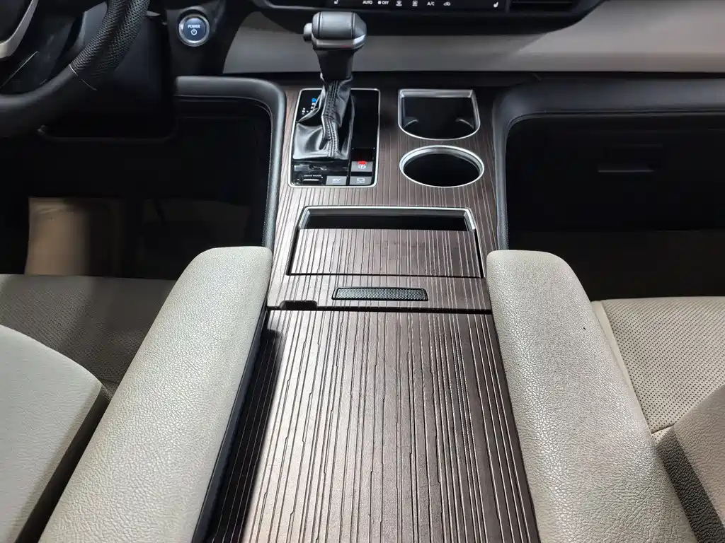 TOYOTA SIENNA SIENNA 2023